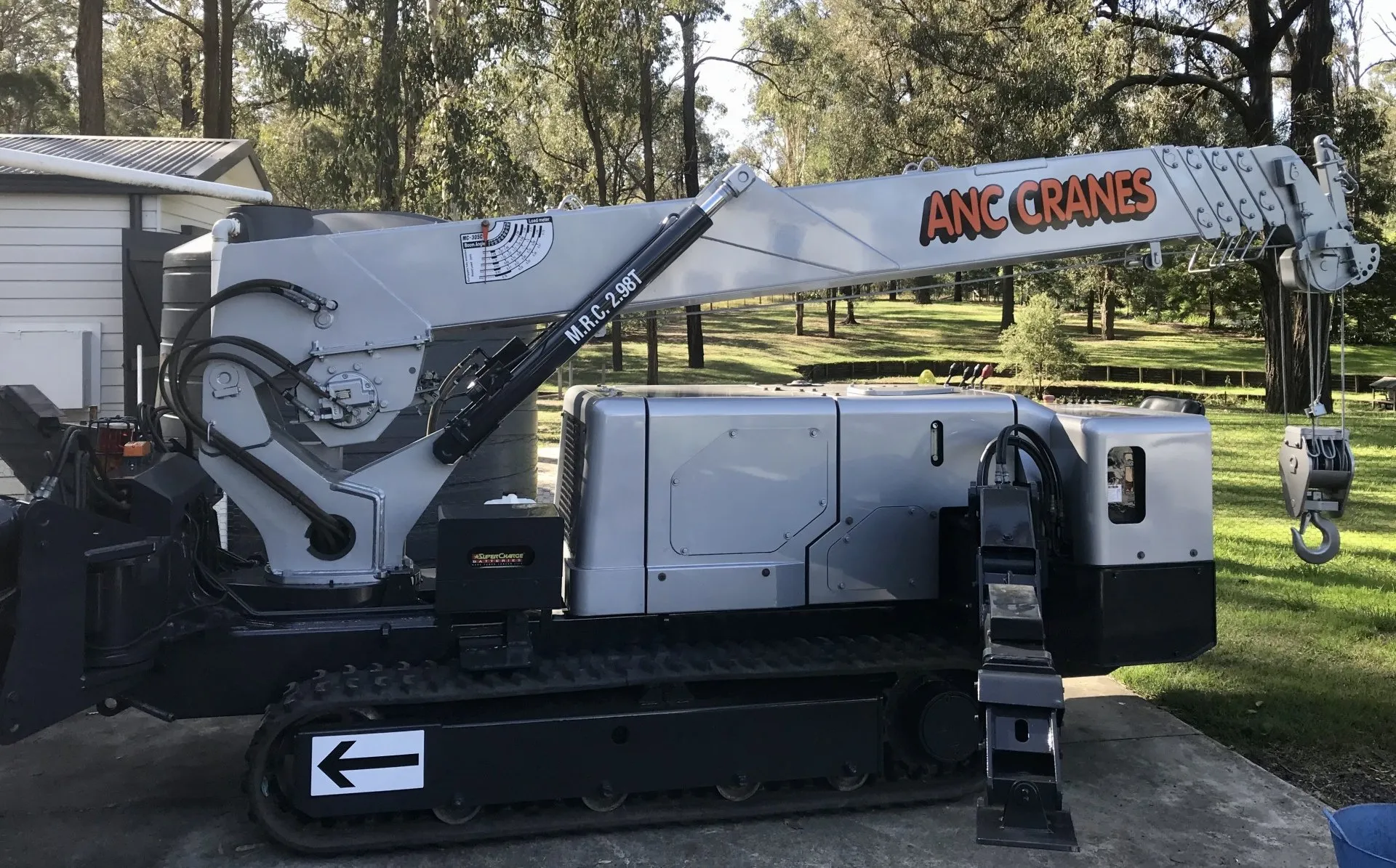 Maeda mini crane
